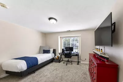 31 N Eaglewood Dr, North Salt Lake, UT 84054 - Photo 25