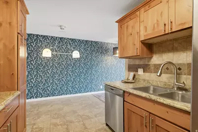 1860 W 500 N #28, Salt Lake City, UT 84116 - Photo 9