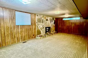 125 S Main St, Providence, UT 84332 - Photo 7