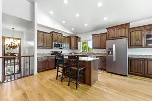 202 Edgewood Cir, North Salt Lake, UT 84054 - Photo 7
