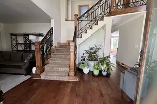 2249 E Gambel Oak Dr, Sandy, UT 84092 - Photo 9