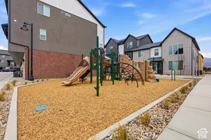 1125 N Clifton Dr, North Salt Lake, UT 84054 - Photo 27