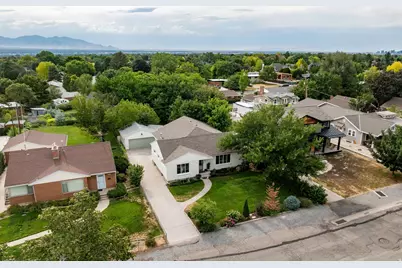 3704 S 2455 E, Salt Lake City, UT 84109 - Photo 45