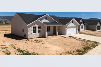 171 W 2725 N, Cedar City, UT 84721 - Photo 1