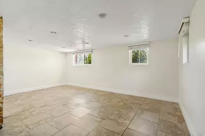 275 W 300 N, Provo, UT 84601 - Photo 21