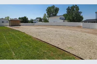 12142 S 3300 W, Riverton, UT 84065 - Photo 13