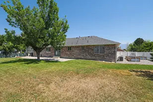12142 S 3300 W, Riverton, UT 84065 - Photo 7