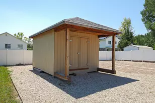 12142 S 3300 W, Riverton, UT 84065 - Photo 9