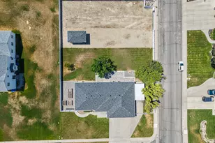 12142 S 3300 W, Riverton, UT 84065 - Photo 19