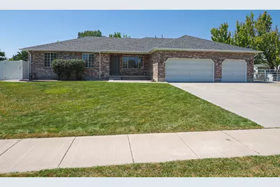 12142 S 3300 W, Riverton, UT 84065 - Photo 1