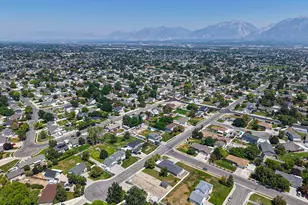 12142 S 3300 W, Riverton, UT 84065 - Photo 25