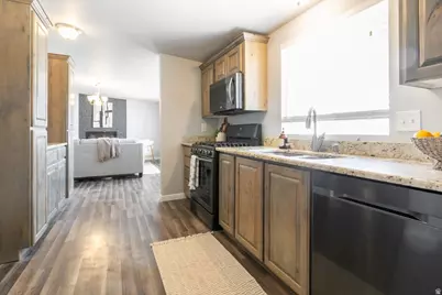 913 E 1100 N, Ogden, UT 84404 - Photo 11