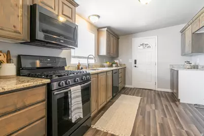 913 E 1100 N, Ogden, UT 84404 - Photo 9
