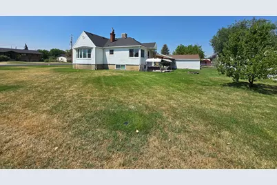 2084 N 4500 W, Plain City, UT 84404 - Photo 17