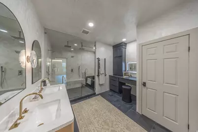 822 N Grandridge Ct E, Salt Lake City, UT 84103 - Photo 17