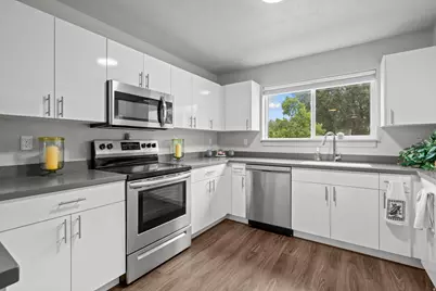 64 W 600 S #C205, Springville, UT 84663 - Photo 3