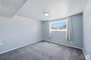 3347 S Sidney Way, Magna, UT 84044 - Photo 9