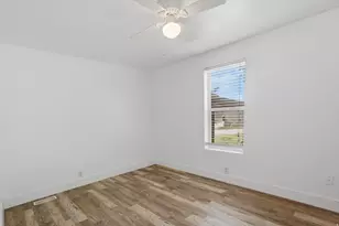 2875 N Hillfield Rd, Layton, UT 84041 - Photo 11