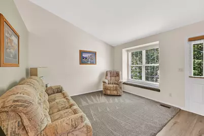 139 N 400 W, Clearfield, UT 84015 - Photo 7