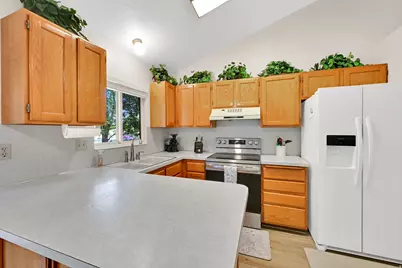 139 N 400 W, Clearfield, UT 84015 - Photo 11