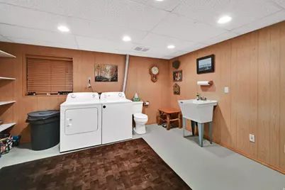 139 N 400 W, Clearfield, UT 84015 - Photo 23