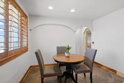 4407 S Vista Dr E, South Ogden, UT 84403 - Photo 7