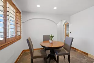 4407 S Vista Dr E, South Ogden, UT 84403 - Photo 7
