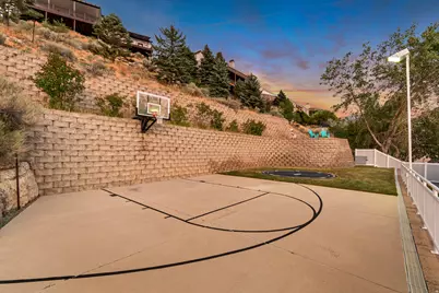 2457 S Scenic Dr, Salt Lake City, UT 84109 - Photo 45