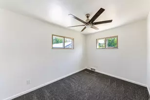 718 E 9th St S, Ogden, UT 84404 - Photo 15