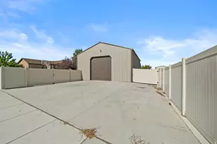 4894 W 4750 S, West Haven, UT 84401 - Photo 37