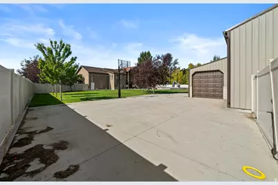 4894 W 4750 S, West Haven, UT 84401 - Photo 27