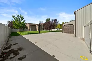 4894 W 4750 S, West Haven, UT 84401 - Photo 35