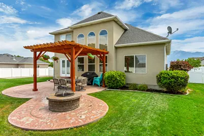 11912 S 2160 W, Riverton, UT 84065 - Photo 9
