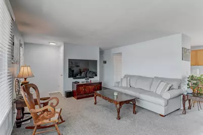 834 E Silver Shadows Dr, Murray, UT 84107 - Photo 3