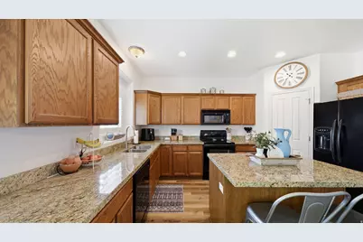 4338 W Sacajewa St, Riverton, UT 84096 - Photo 7