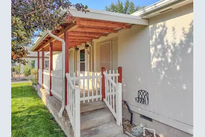 70 S 300 E, Elsinore, UT 84724 - Photo 7