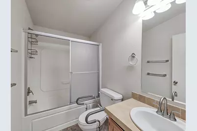 70 S 300 E, Elsinore, UT 84724 - Photo 29