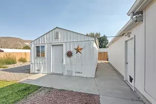 70 S 300 E, Elsinore, UT 84724 - Photo 43