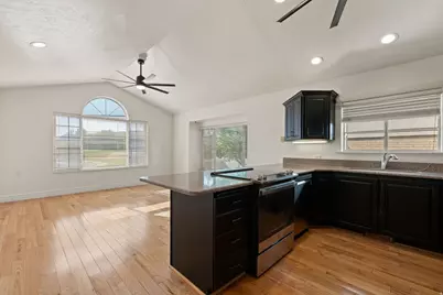 2293 N 390 E, Provo, UT 84604 - Photo 15