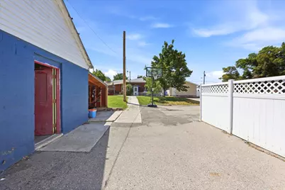 5037 S 3200 W, Taylorsville, UT 84118 - Photo 17