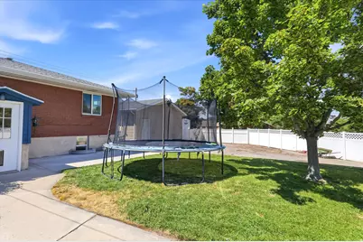 5037 S 3200 W, Taylorsville, UT 84118 - Photo 23