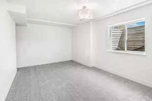 5504 W Ticklegrass Rd S, West Jordan, UT 84081 - Photo 13