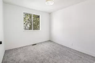5504 W Ticklegrass Rd S, West Jordan, UT 84081 - Photo 11