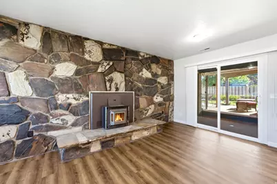 642 W Applewood Dr N, Centerville, UT 84014 - Photo 9