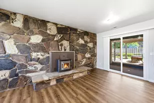 642 W Applewood Dr N, Centerville, UT 84014 - Photo 9
