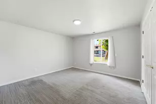 642 W Applewood Dr N, Centerville, UT 84014 - Photo 11