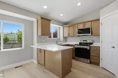 142 S 350 W, Clearfield, UT 84015 - Photo 11