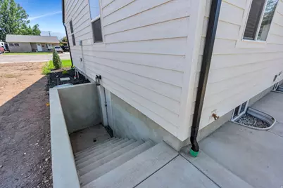 455 E 900 S, Springville, UT 84663 - Photo 25