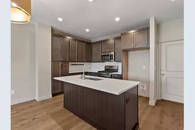 763 E 975 N, Layton, UT 84041 - Photo 3