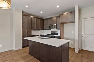 763 E 975 N, Layton, UT 84041 - Photo 3